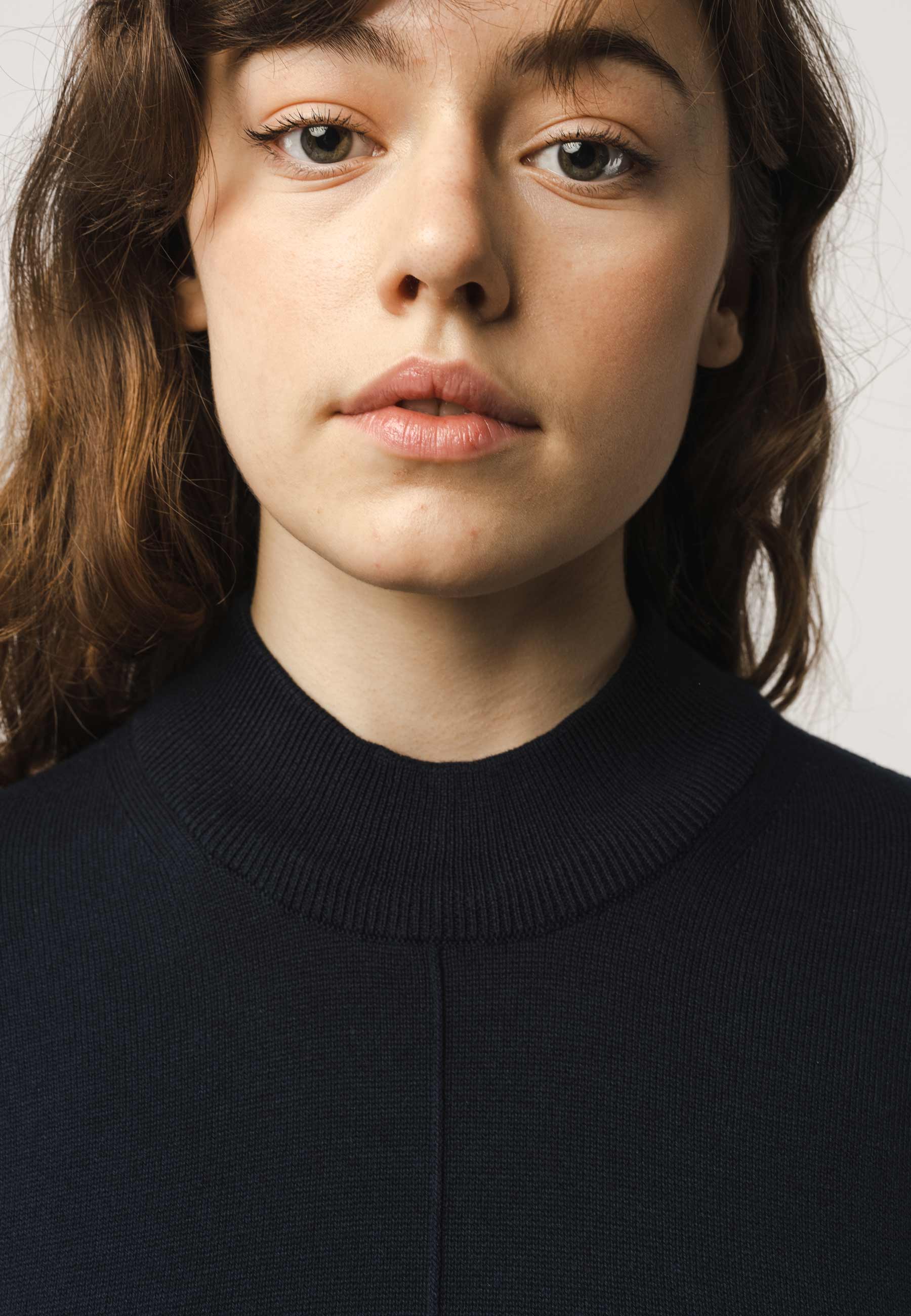 Basic finstrikket kjole Style HARLEEN